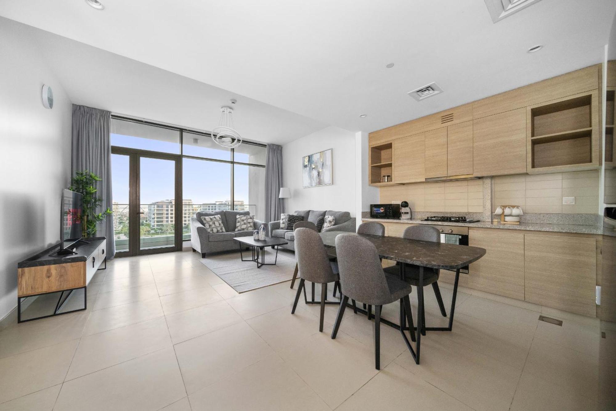 Vayk - Idyllic Two Bedroom With A Park View In Hills Apartment