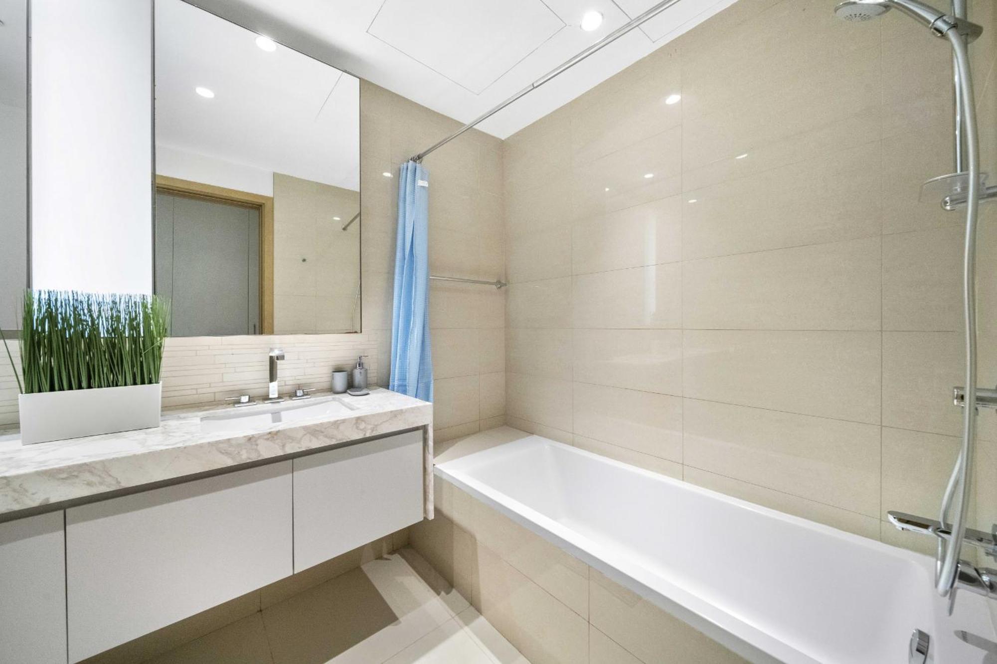 Vayk - Idyllic Two Bedroom With A Park View In Hills Apartment Dubai